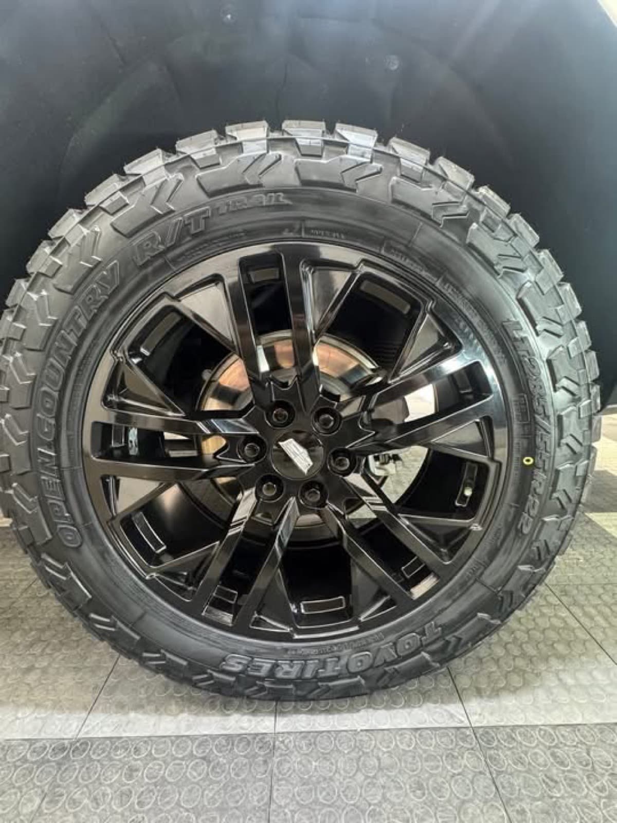 Custom Wheels & Tire Fitment for Houma, Terrebonne Parish drivers at Elite Custom Automotive in Lockport, LA